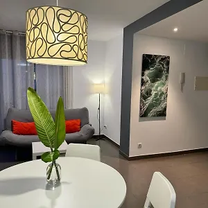 Romelia Bajo A Apartamento